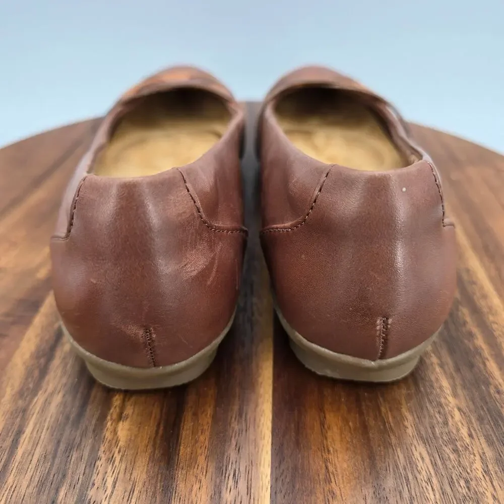 Clarks Flats Women's 8.5M Brown Leather Sara Clover Slip On Career Comfort Shoes